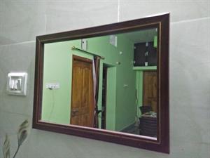 1200px-Plane_mirror.jpg