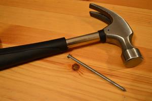 hammer-1240899_1280.jpg