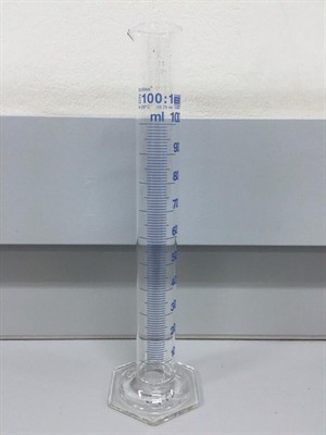 A_graduated_cylinder 100ml.jpg